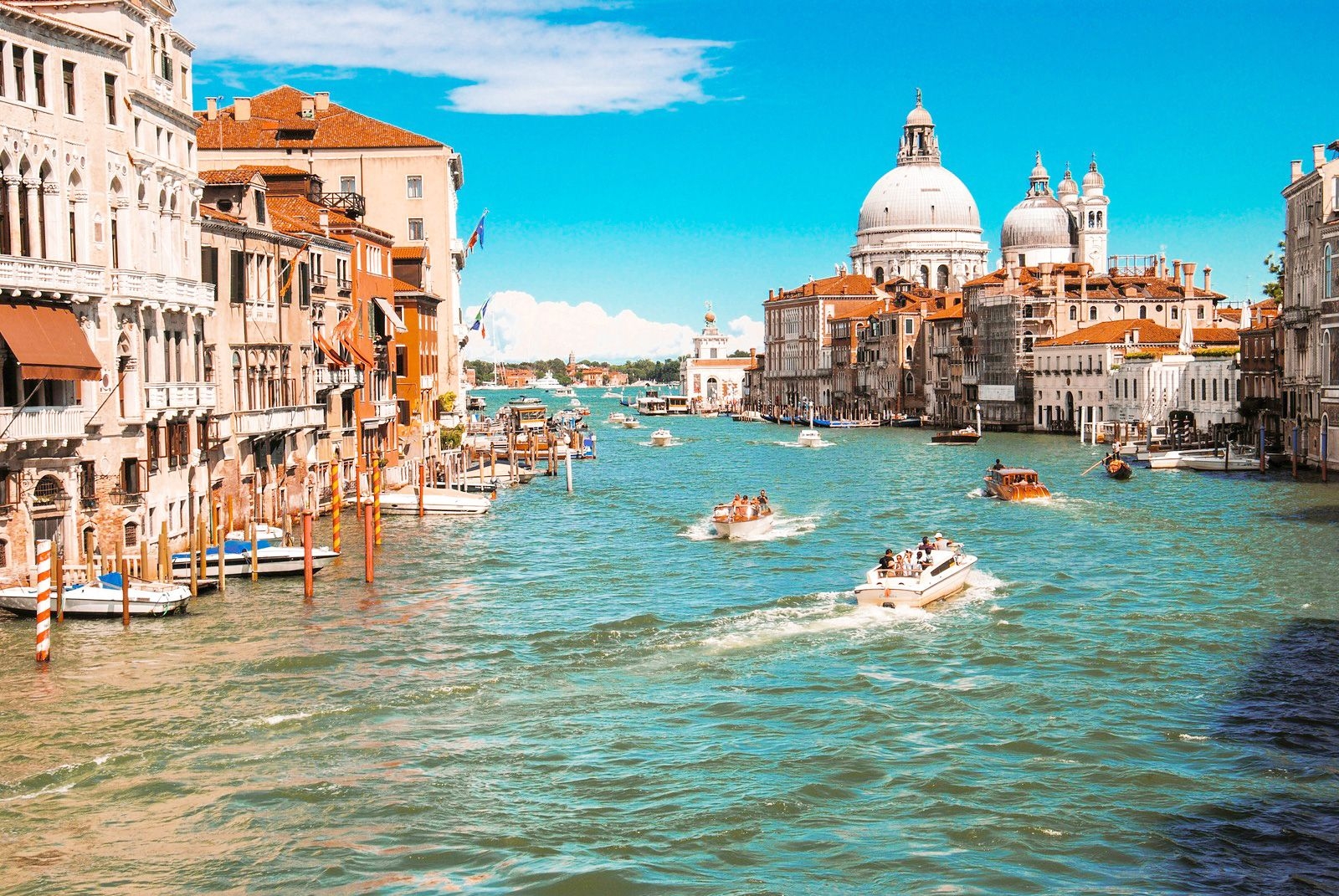 Italy travel eSIM by Pirate Mobile