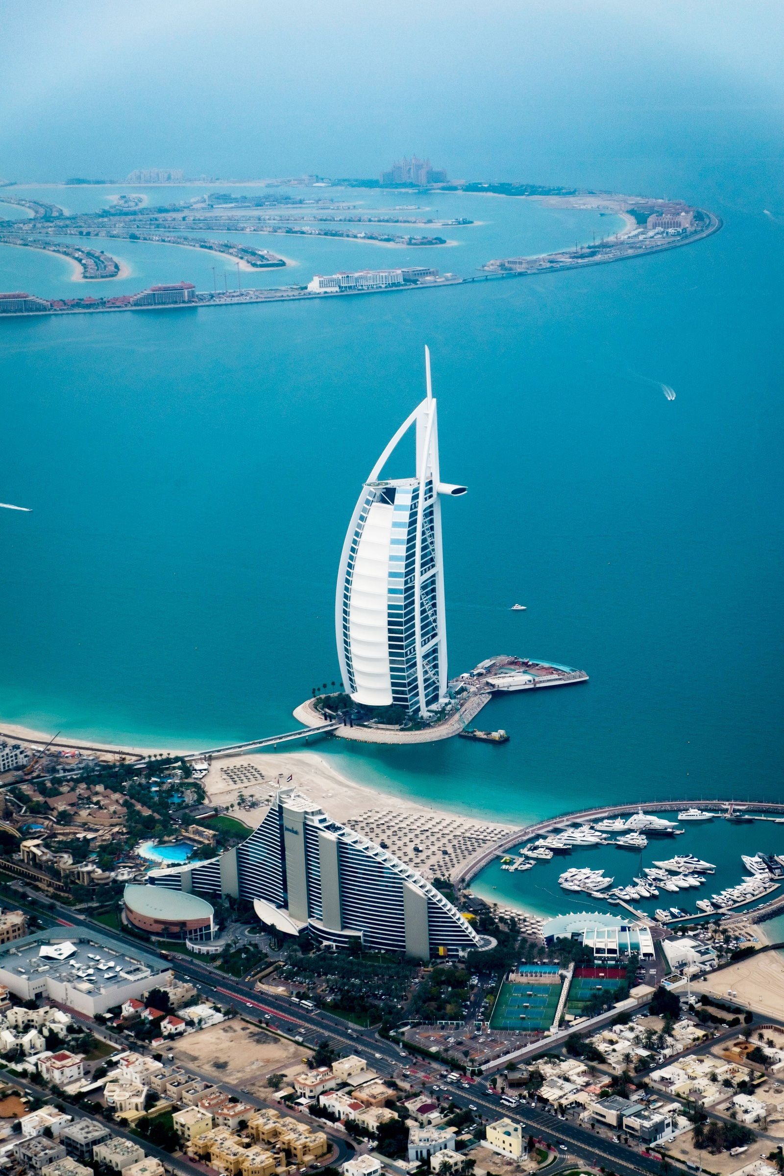 United Arab Emirates travel eSIM by Pirate Mobile