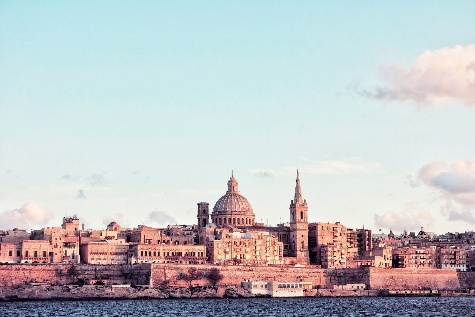 Malta travel eSIM by Pirate Mobile
